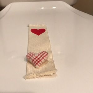 ⚡️FINAL PRICE⚡️ Vintage Bookmark Brooch/Pin